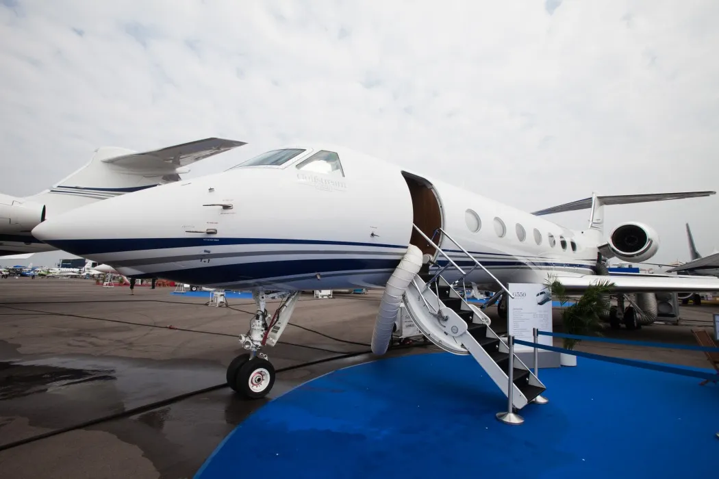 A Gulfstream G550 jet.