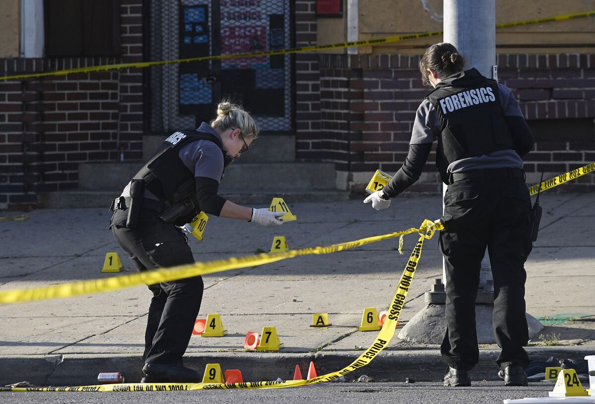 7 Injured, 1 Killed In Baltimore Shooting - Bloomberg