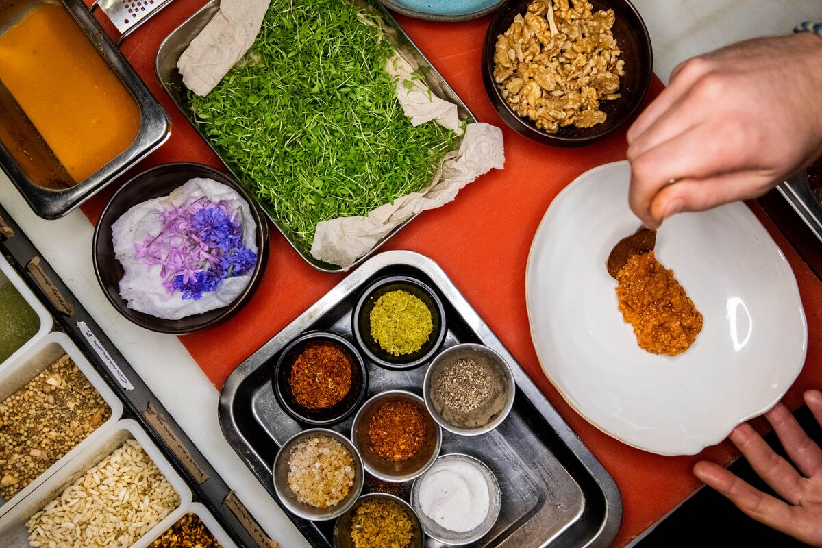 New Beirut Restaurant Battles Lebanon’s Economic Free Fall With Local