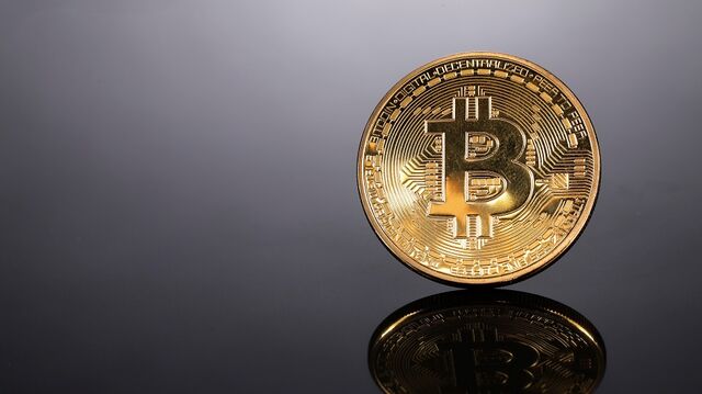 Bloomberg business news