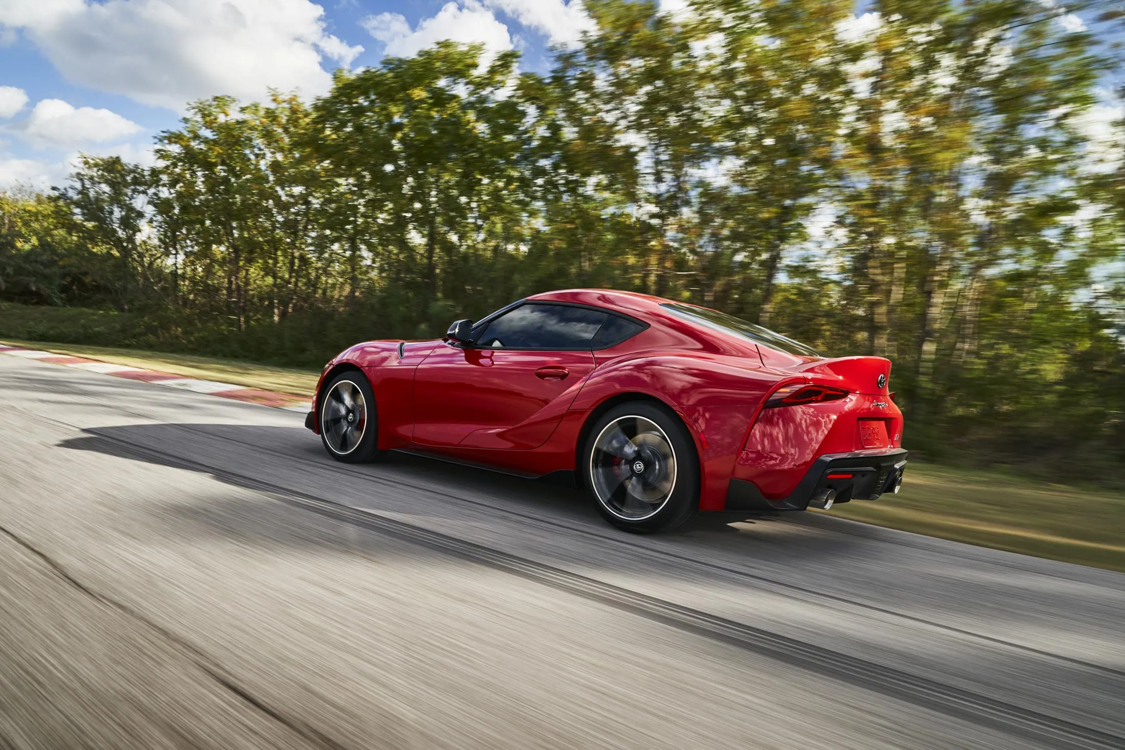 Toyota Supra Review: A Japanese Icon Returns, Growling in German - Bloomberg