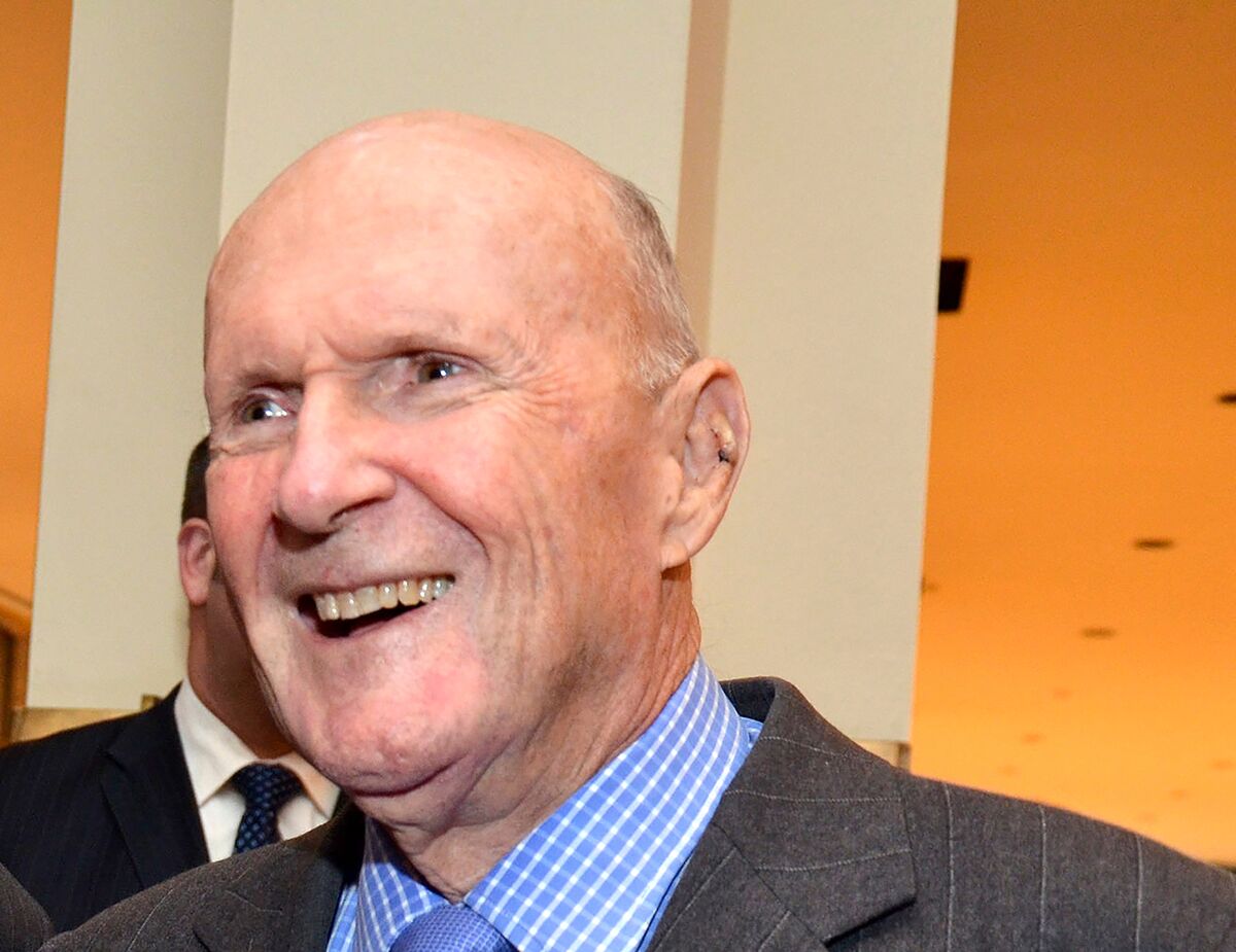 Hedge Fund Titans Remember Julian Robertson as ‘True Mentor’ Bloomberg