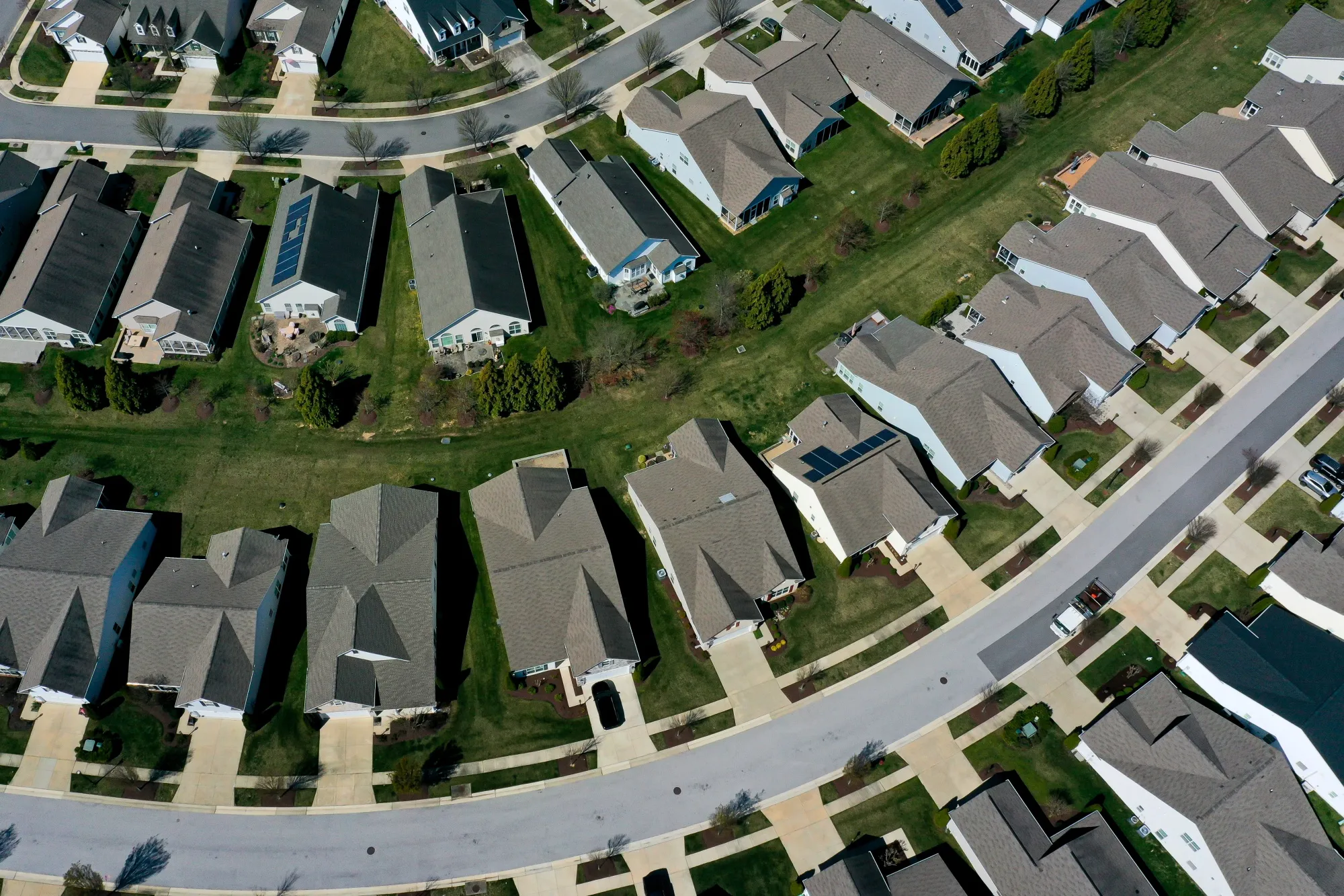 Us household net worth climbs as stock rally offset housing drop