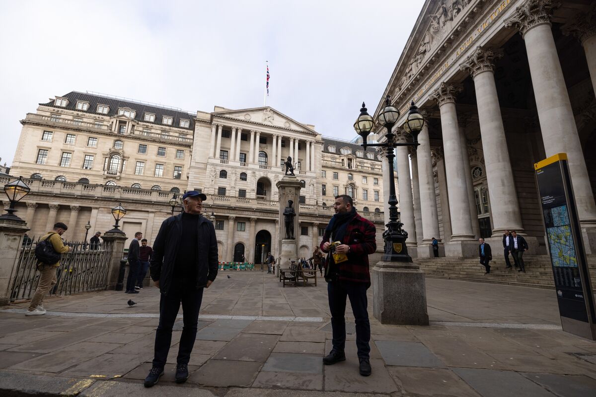 UK 'Safe and Sound', Insists Bank of England After Emergency Credit ...