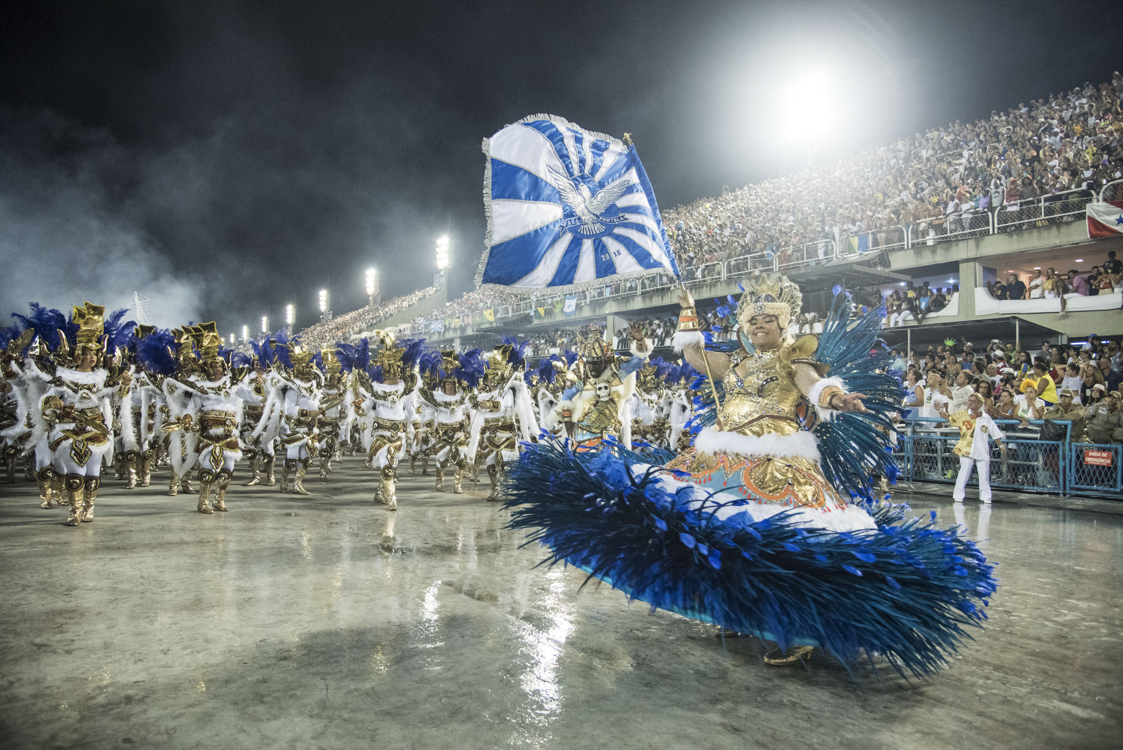 Thousands gather for the annual Brazilian Carnival 2016 – New York