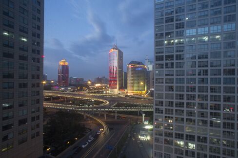 Hong Kong Fear Index 41% Above VIX on Slowdown