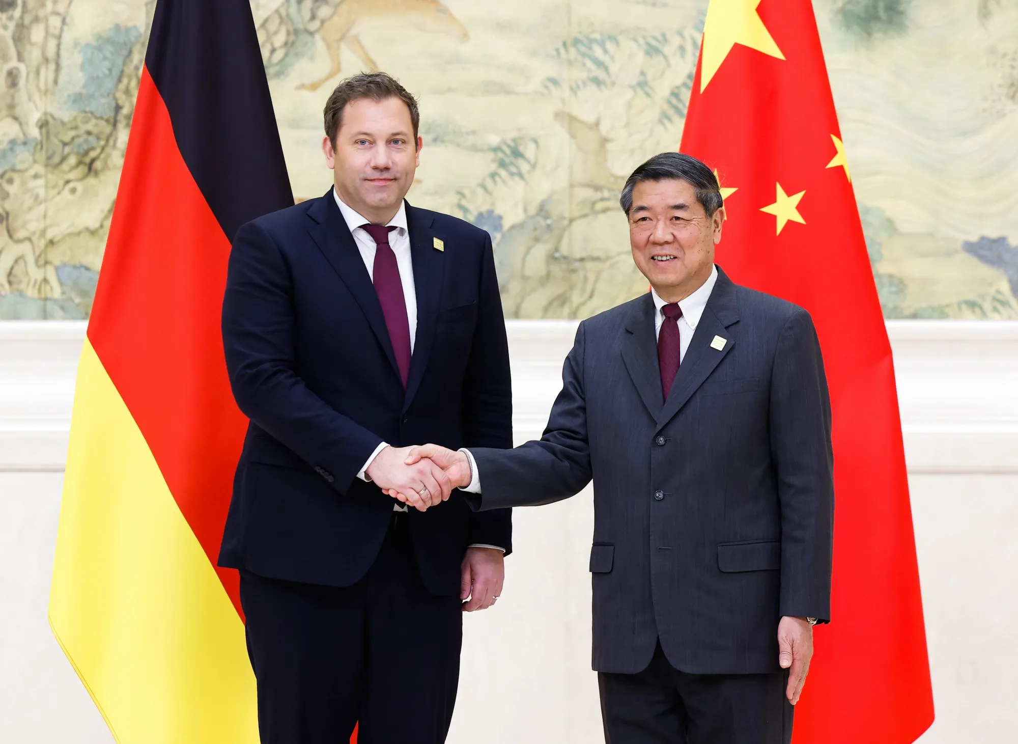 German Finance Minister Lars Klingbeil and China’s Vice Premier He Lifeng in Beijing, on Nov. 17.