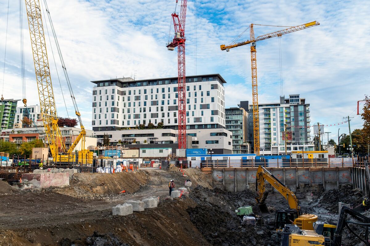Canada to Start $36 Billion Building Fund as Carney Seeks Economic Growth