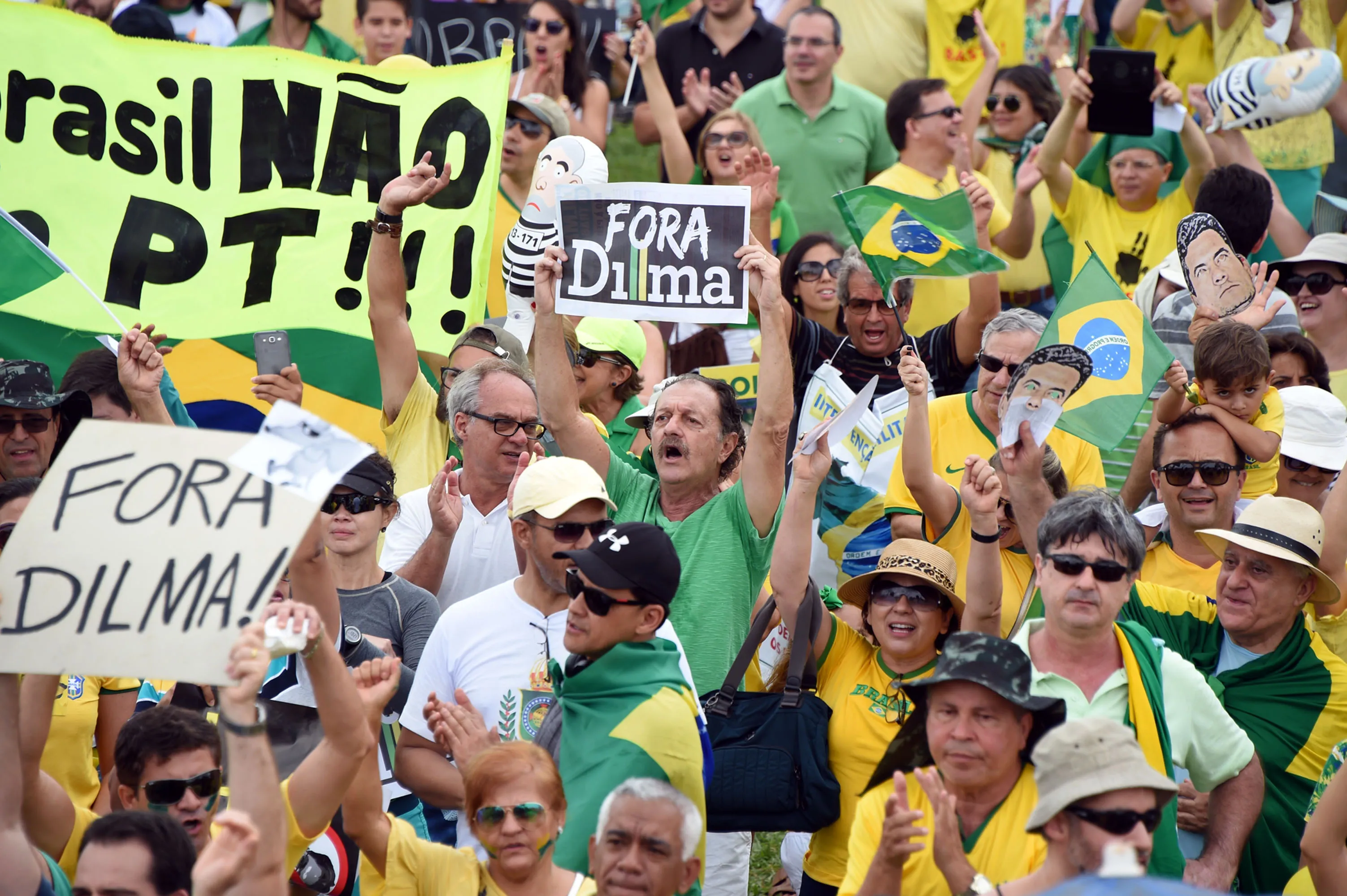 People demonstrate in support of the impeachment of Brazilian President Dilma Rousseff, in Brasilia on Sunday.
