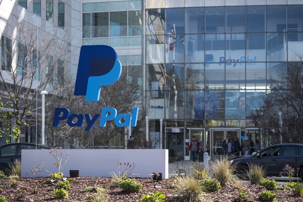 The PayPal Holdings Inc. Campus Ahead Of Earnings Figures