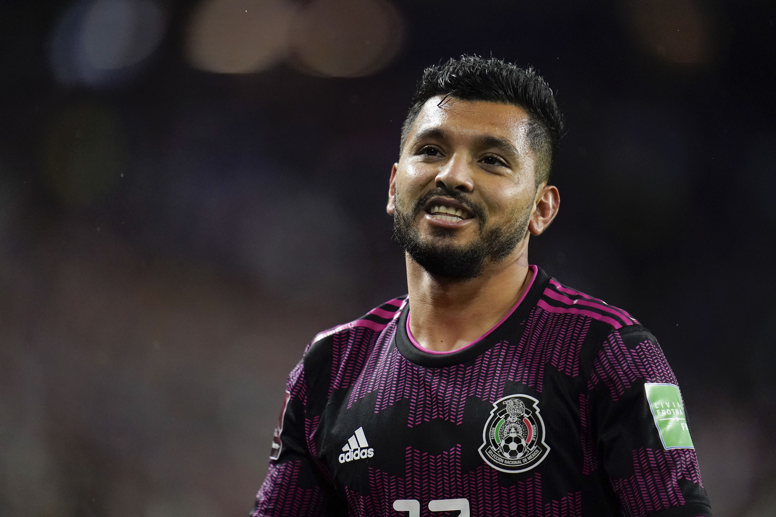 México Forward Tecatito Breaks Leg, Likely to Miss World Cup - Bloomberg