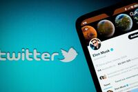 Twitter Locks Down Product Changes After Agreeing to Musk Bid