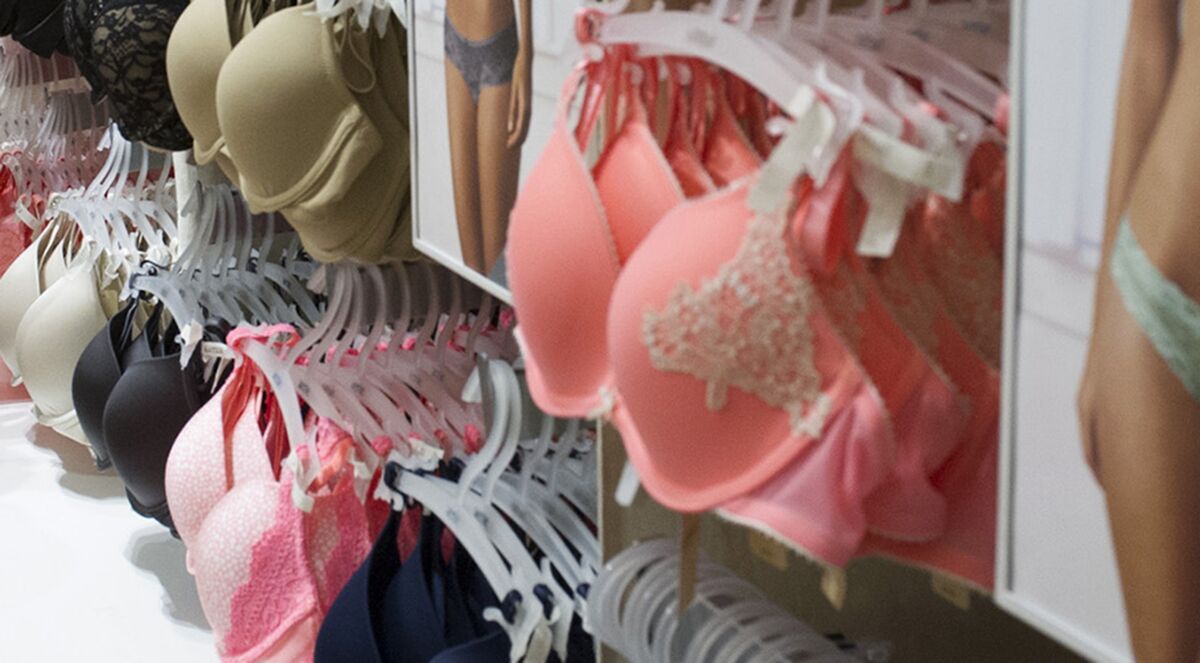 American Eagle (AEO) Stock Climbs on Sales Strength of Aerie Lounge ...