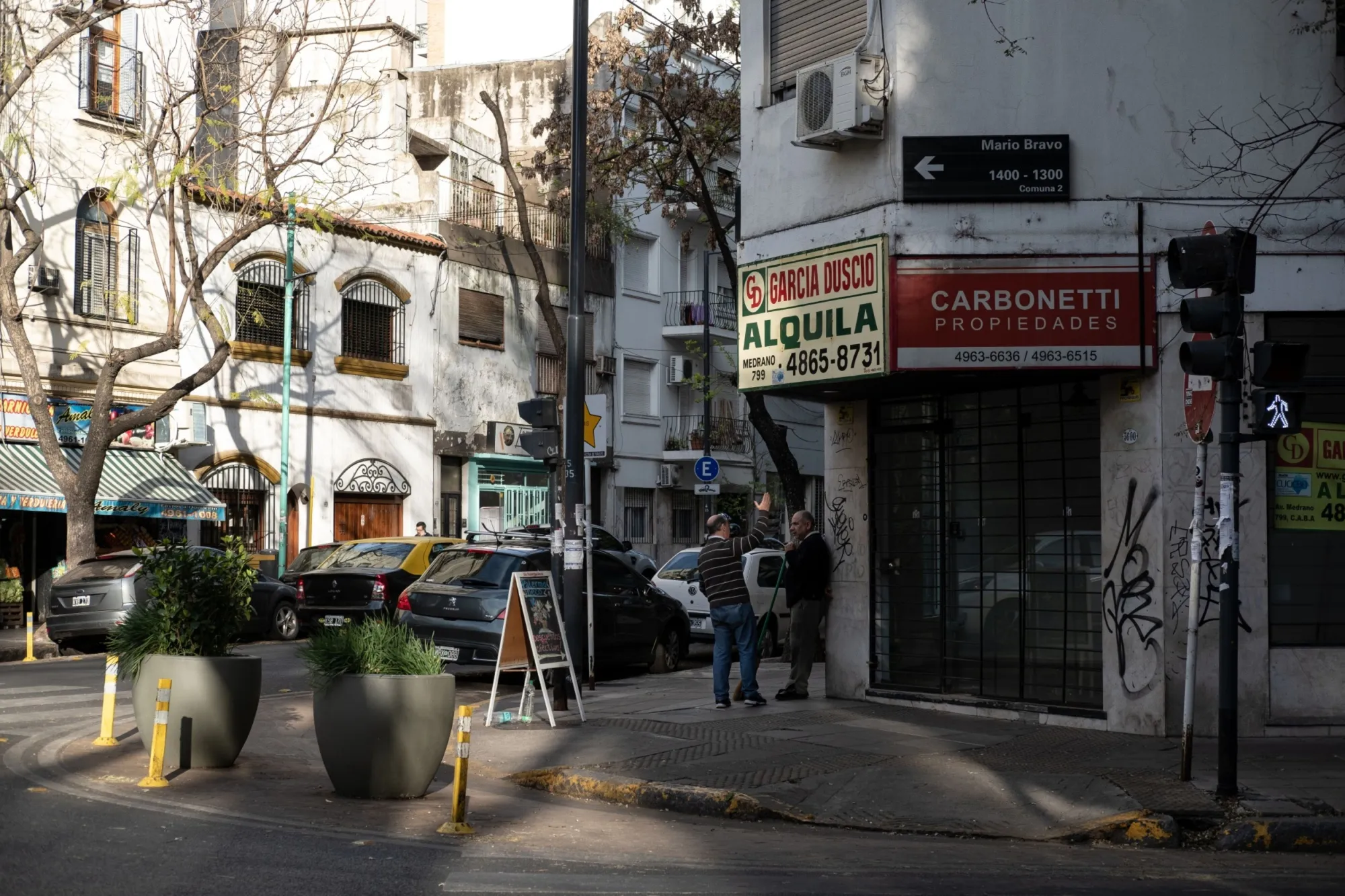 A sign indicating a property for rent hangs&nbsp;outside a building in the Palermo neighborhood of Buenos Aires.