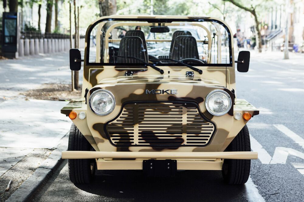 Meet The Emoke The Coolest Golf Cart You Can Drive On Real Roads Bloomberg