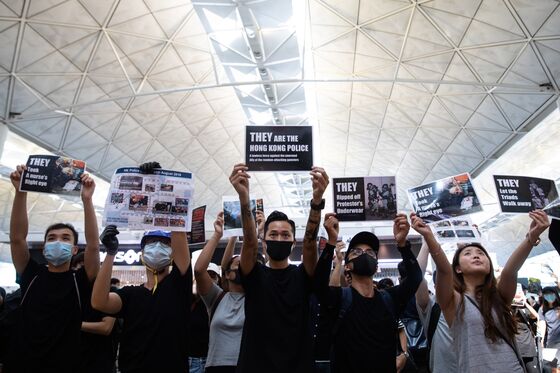 Hong Kong’s Next Crisis May Be Economic as Protest Fallout Grows