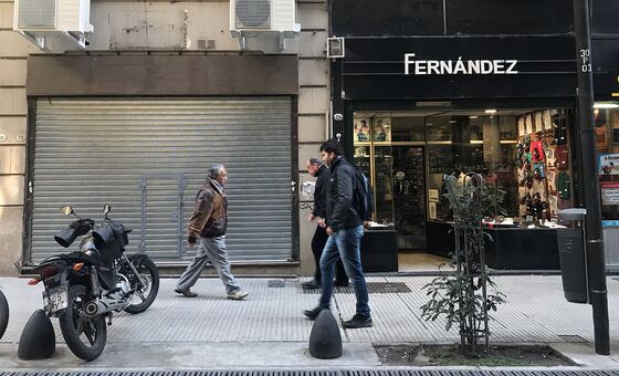 What Life at Center of Chaos Looks Like for Argentine Businesses