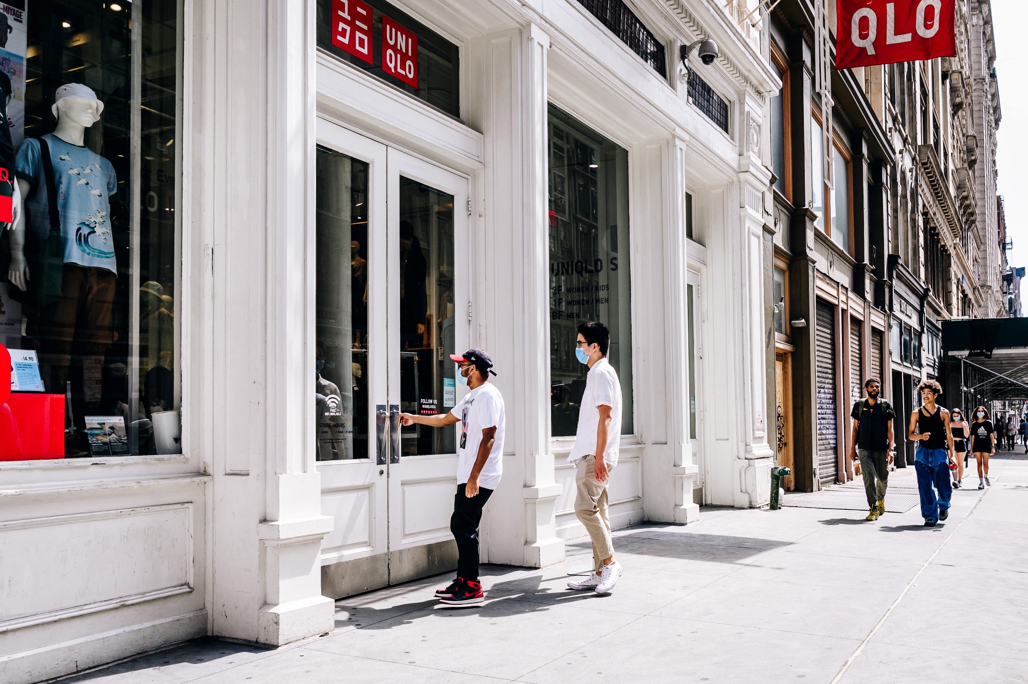 UNIQLO on Twitter Were excited to welcome you to our newest location  opening this Friday in New Jersey Download our app now for special  instore discounts  a free Eco Tote through