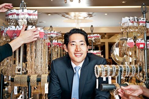 A Former Bank Analyst's Thing for Bling