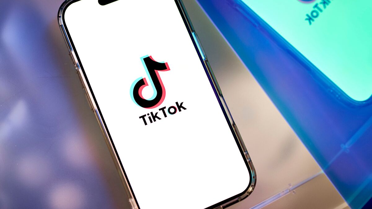 ⚫️ BLOOMBERG: Oracle mira a ricostruire una versione statunitense dell'algoritmo di TikTok per il consorzio di investitori americani