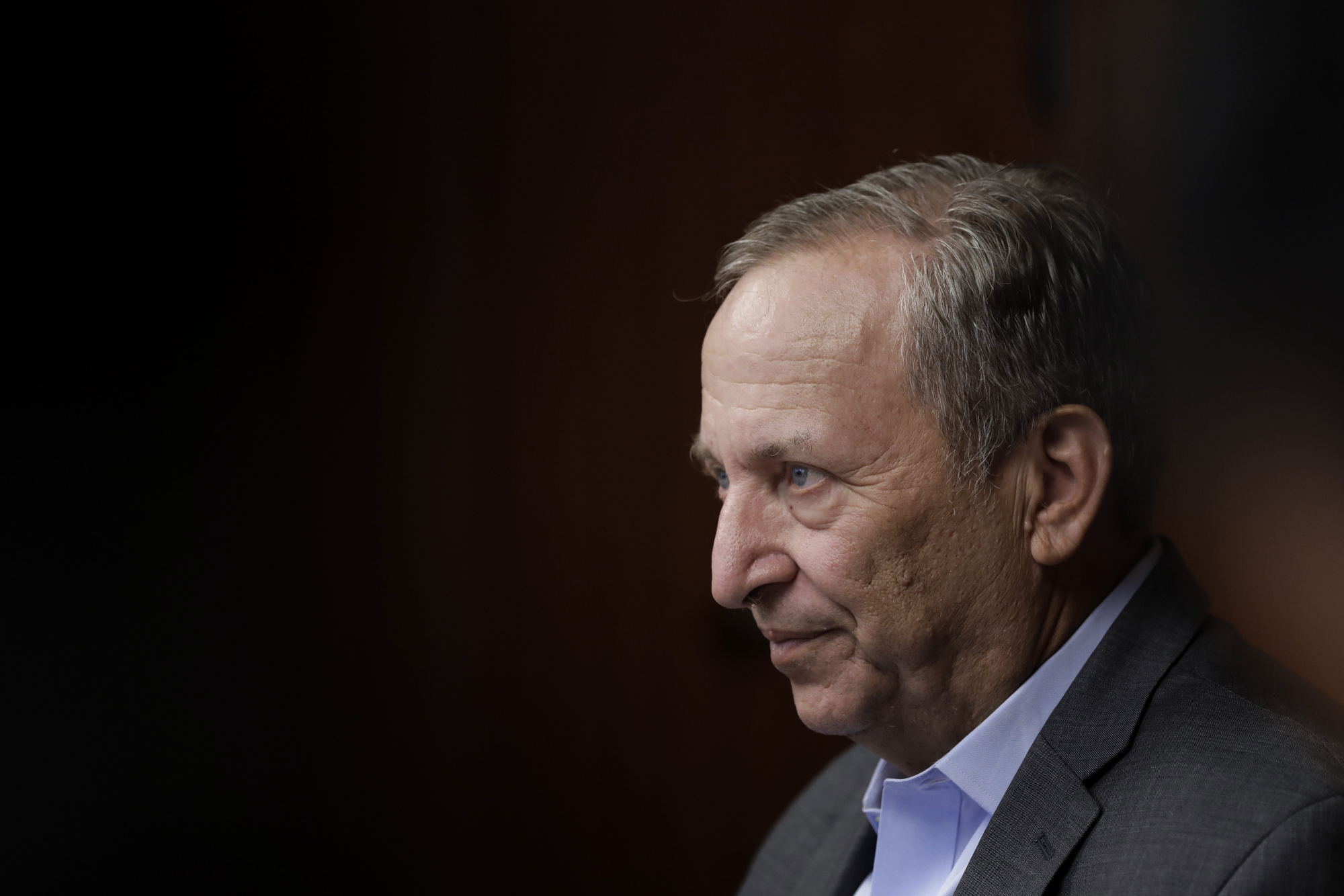 Economy at Riskiest Point in a Decade, Lawrence Summers Says - Bloomberg