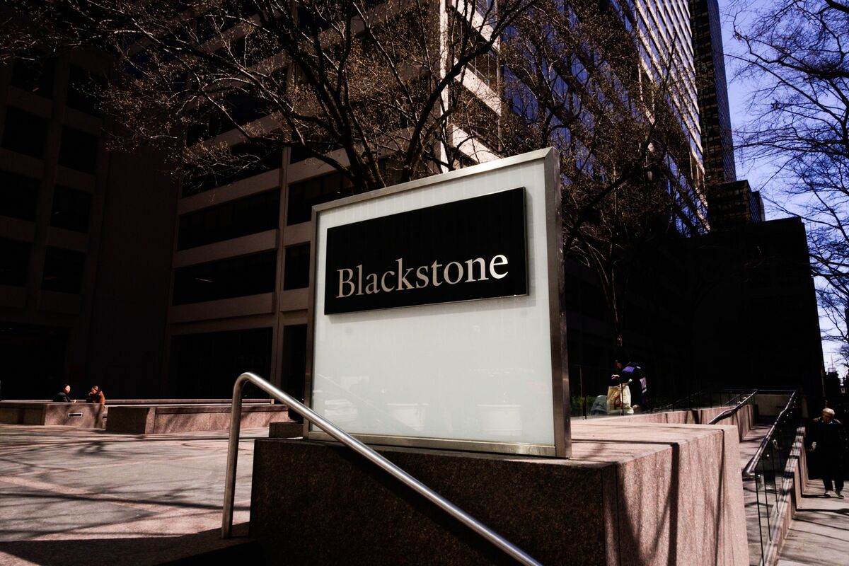 Blackstone BCRED Joins Private Credit Funds Limiting Redemptions