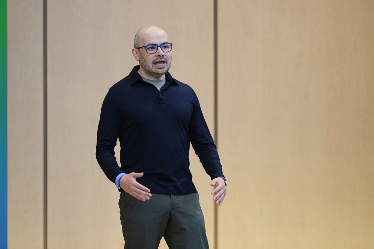 Google’s Shake-Up Complicates Race With OpenAI, Anthropic