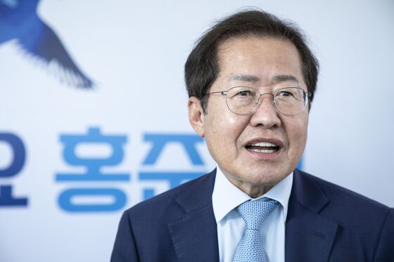 South Korea Presidential Hopeful Warns of Housing Market Crash