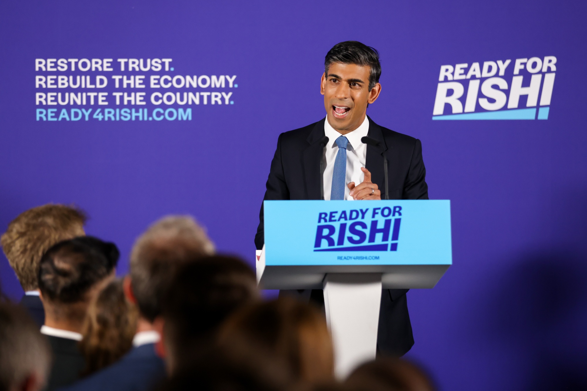 英与党党首選が立候補締め切り スナク前財務相ら８人の争いに Bloomberg