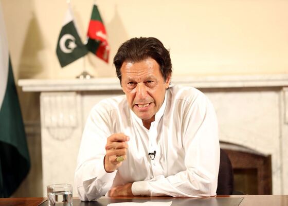 Historic Win for Imran Khan Breaks Pakistan's Dynastic Rule