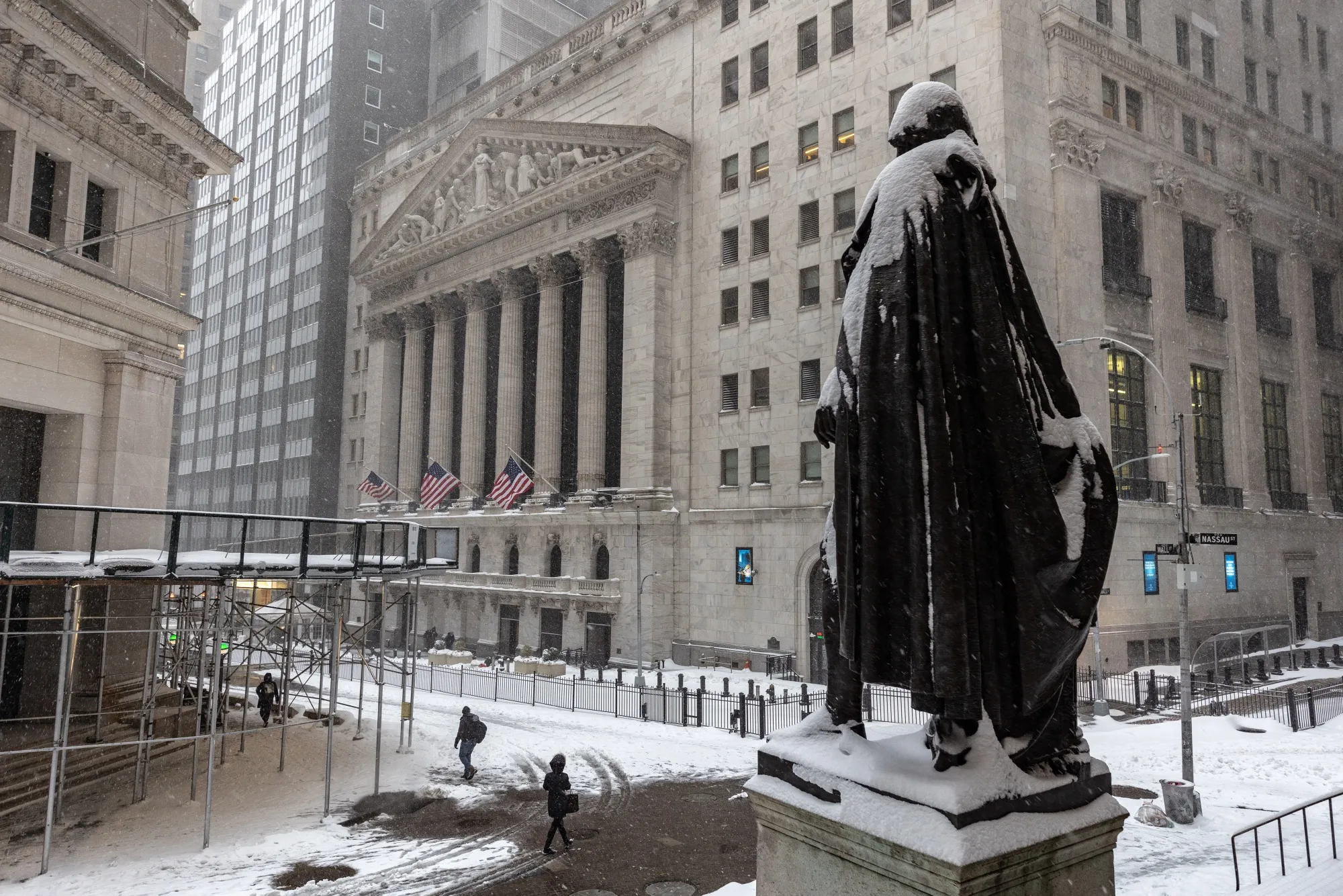 米国市況】Ｓ＆Ｐ500が小幅続伸、国債利回り曲線スティープ化 - Bloomberg