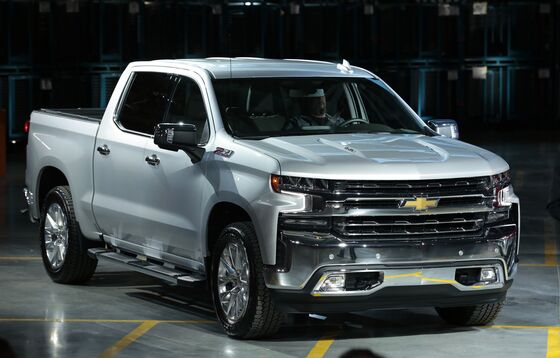 Ram Gains on Chevrolet in War for Pickup-Truck Profits