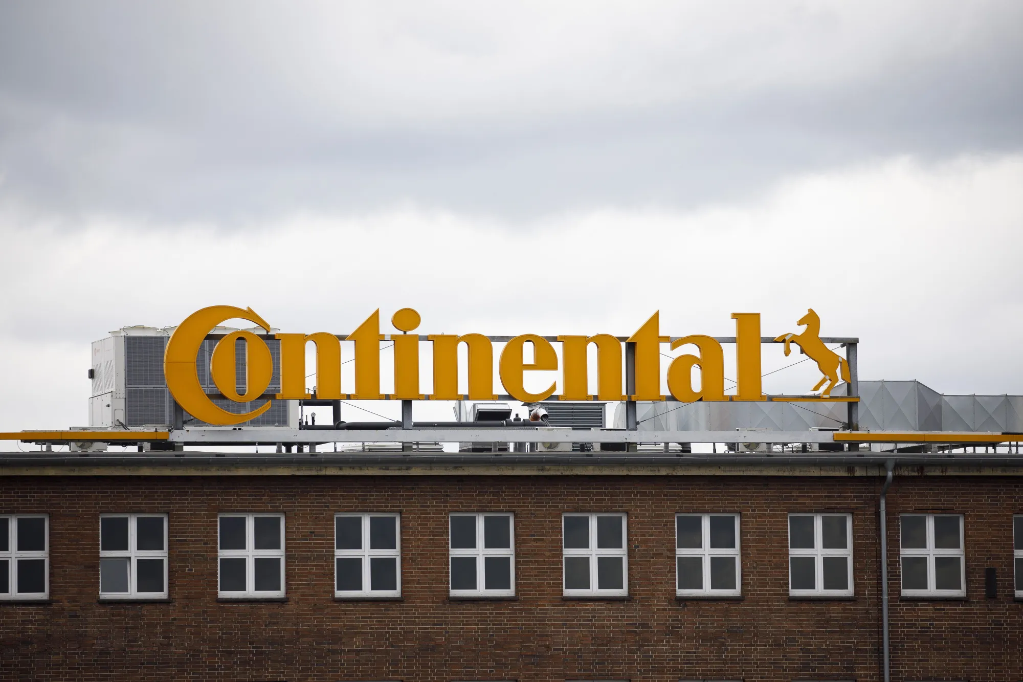 Continental AG Demonstrate "Cruising Chauffeur" Automated Driving On An Autobahn 