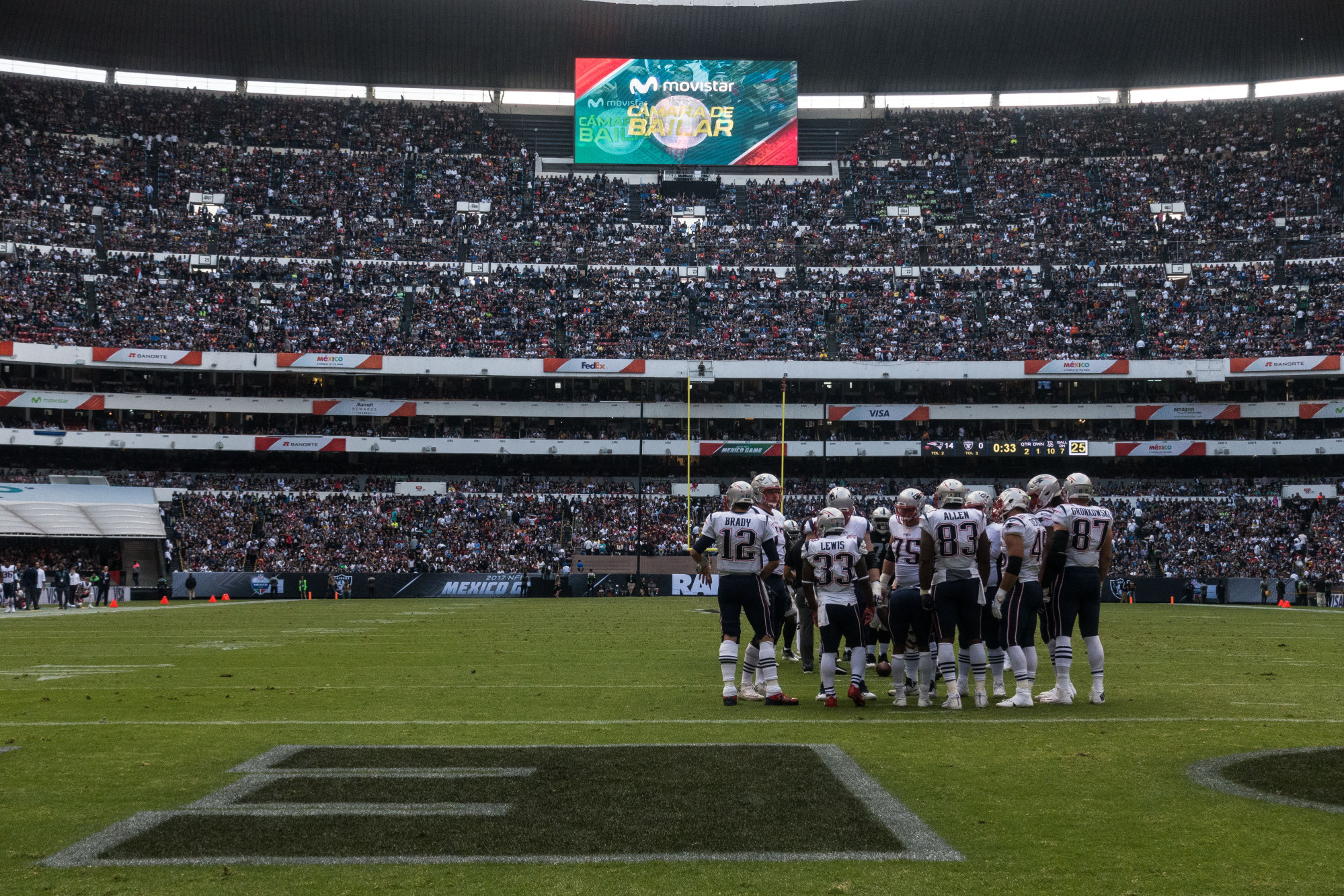 SeatGeek Partners With NFL in League's New Approach to Ticketing - Bloomberg