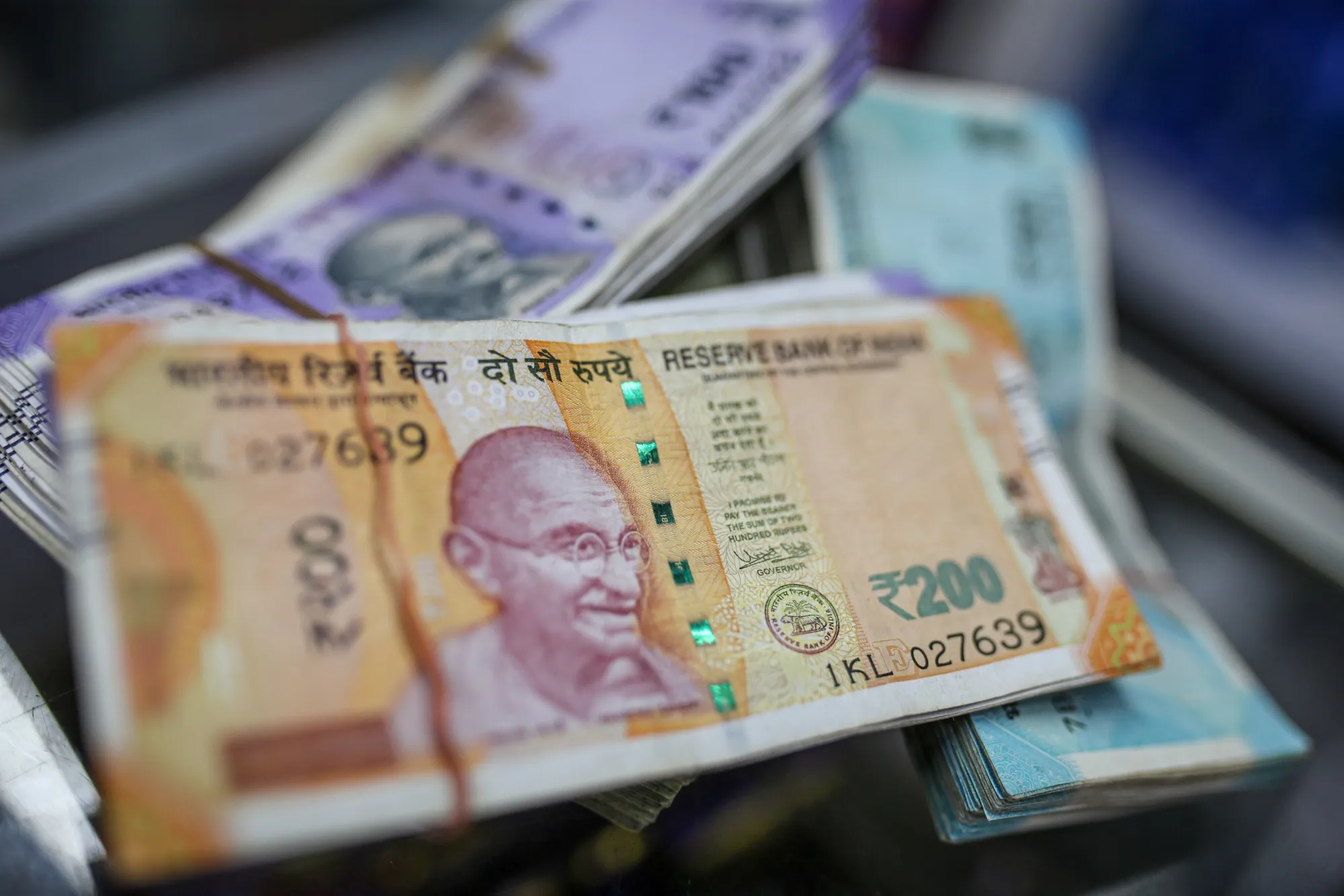 INR USD: Indian Rupee to Keep Tiptoeing to New Lows as RBI Policy Pivot in  Focus - Bloomberg