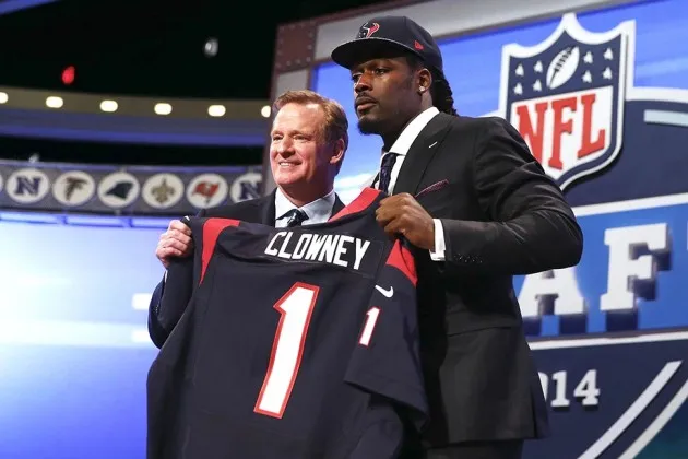 Goodell (left) with first-round pick Jadeveon Clowney during the 2014 NFL draft