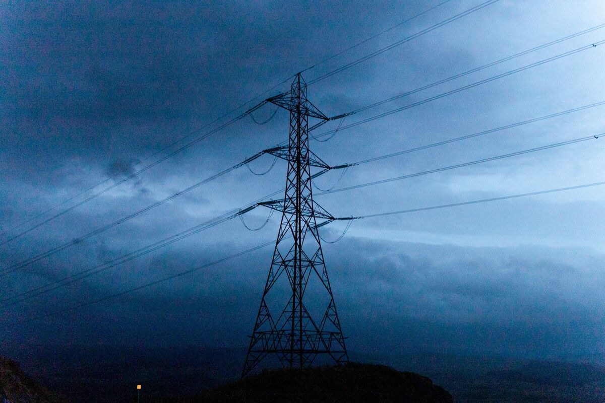 UK Should Invest in Energy Over Rail For Growth Boost, BCG Says