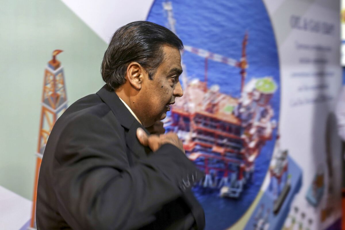 Mukesh Ambani was ordered to pay a $ 2 million fine by the Indian regulator