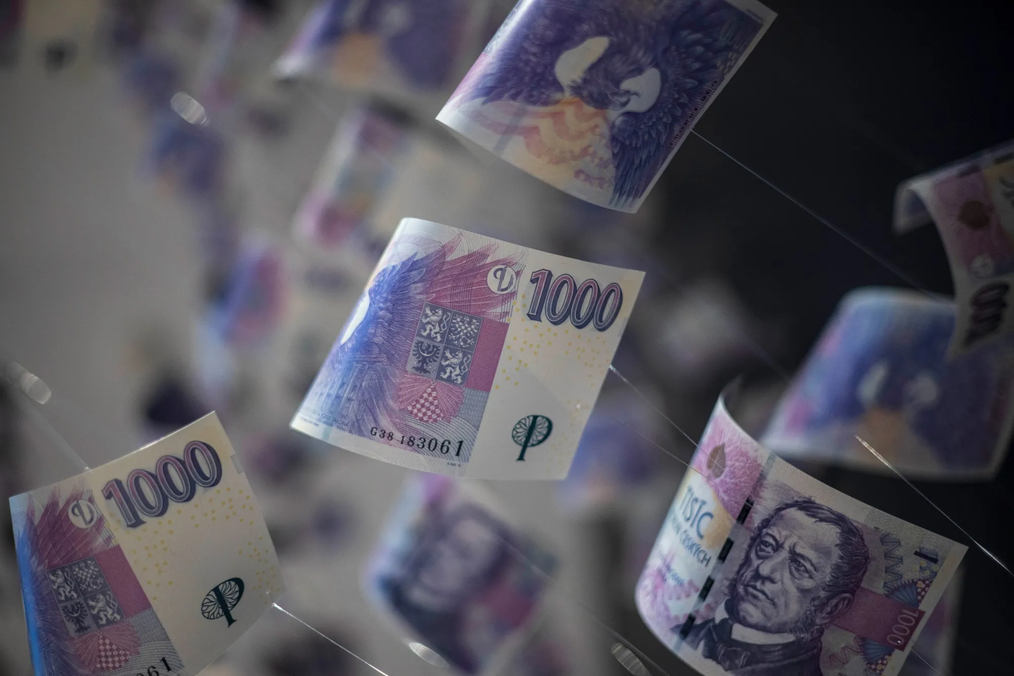 Czech Koruna Strengthens as Central Bank Signals Hawkish Policy - Bloomberg