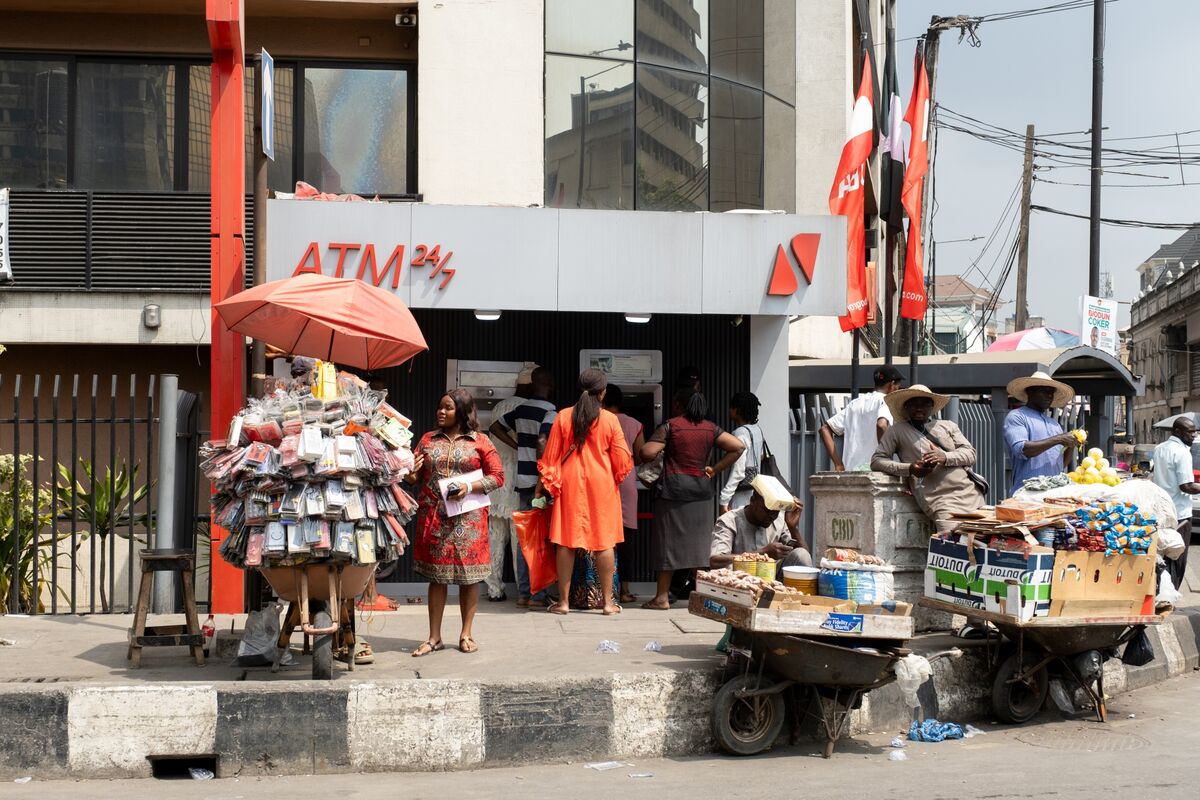 Nigeria&#039;s Economy Surpasses Expectations with Faster Growth in Q3
