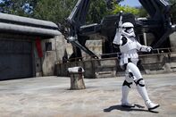 Star Wars Lands Disney SOCIAL