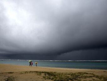 relates to Dangerous Storm Threatens Havoc Across Hawaiian Archipelago