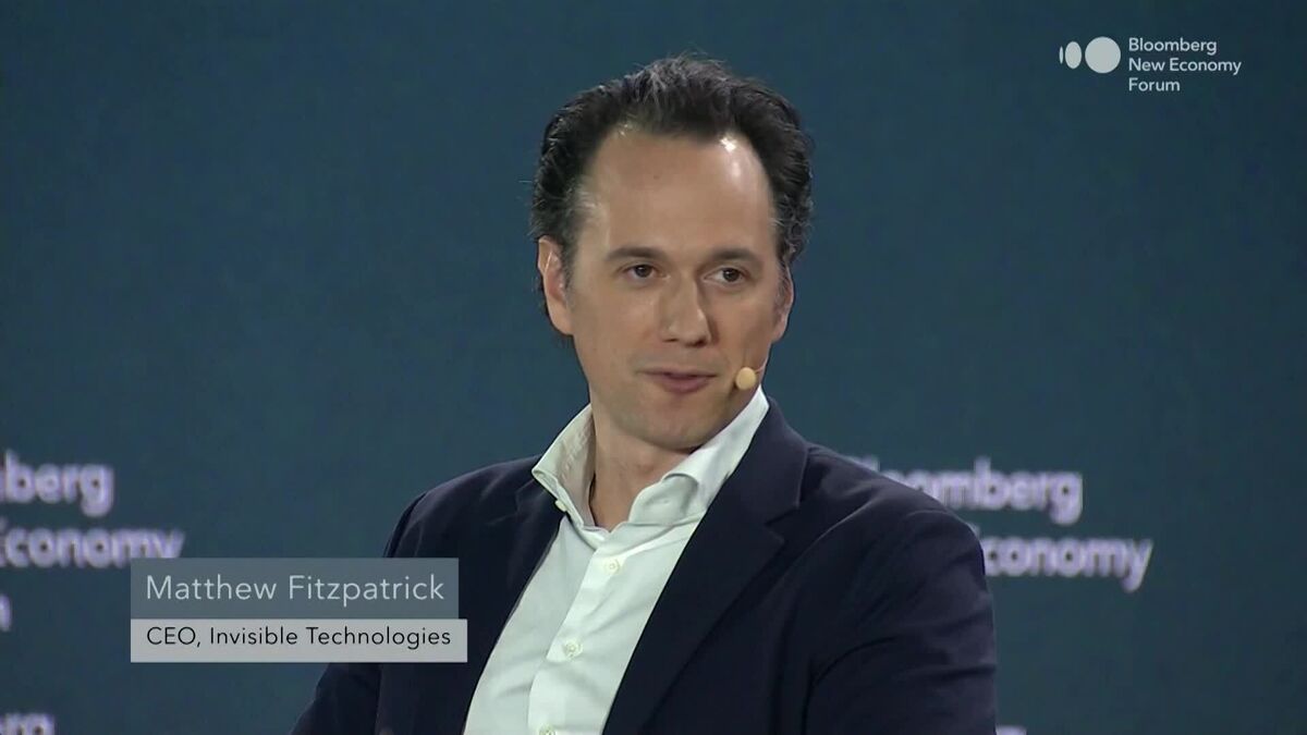 ⚫️ BLOOMBERG: "Rivoluzione IA: Leader del settore discutono il futuro delle nostre vite al Bloomberg New Economy Forum 2025"