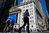 Traders At The New York Stock Exchange As Stocks Bounce From Lows