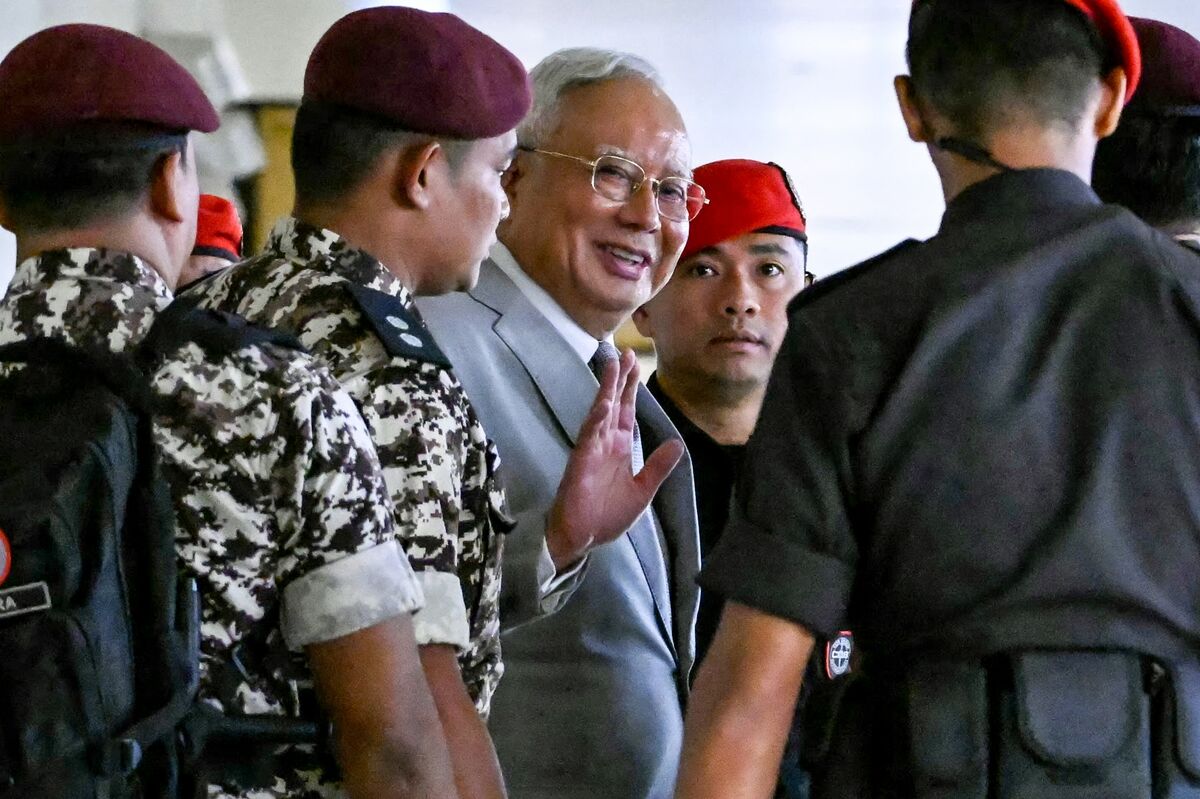 assets.bwbx.io image