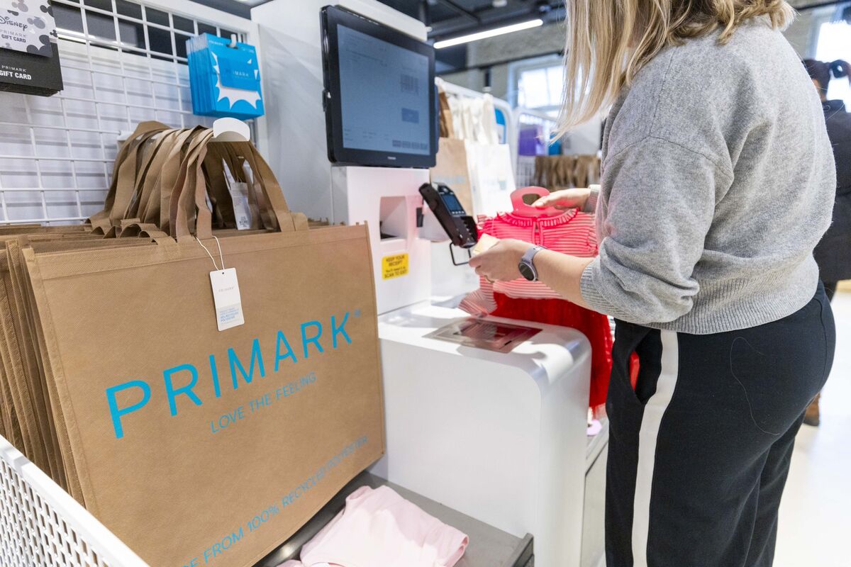 ABF Considers Primark Spin-Off with Rothschild