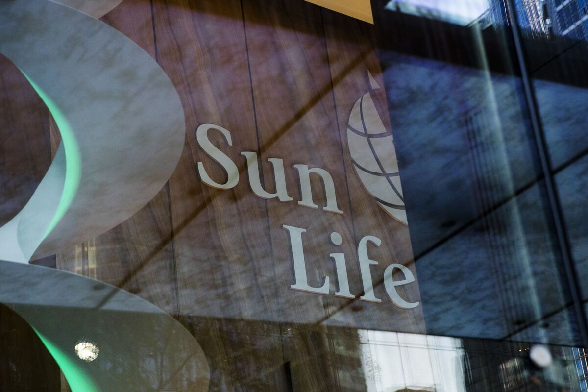 Sun Life Opens Singapore Office, Looks for Acquisitions in Asia - Bloomberg