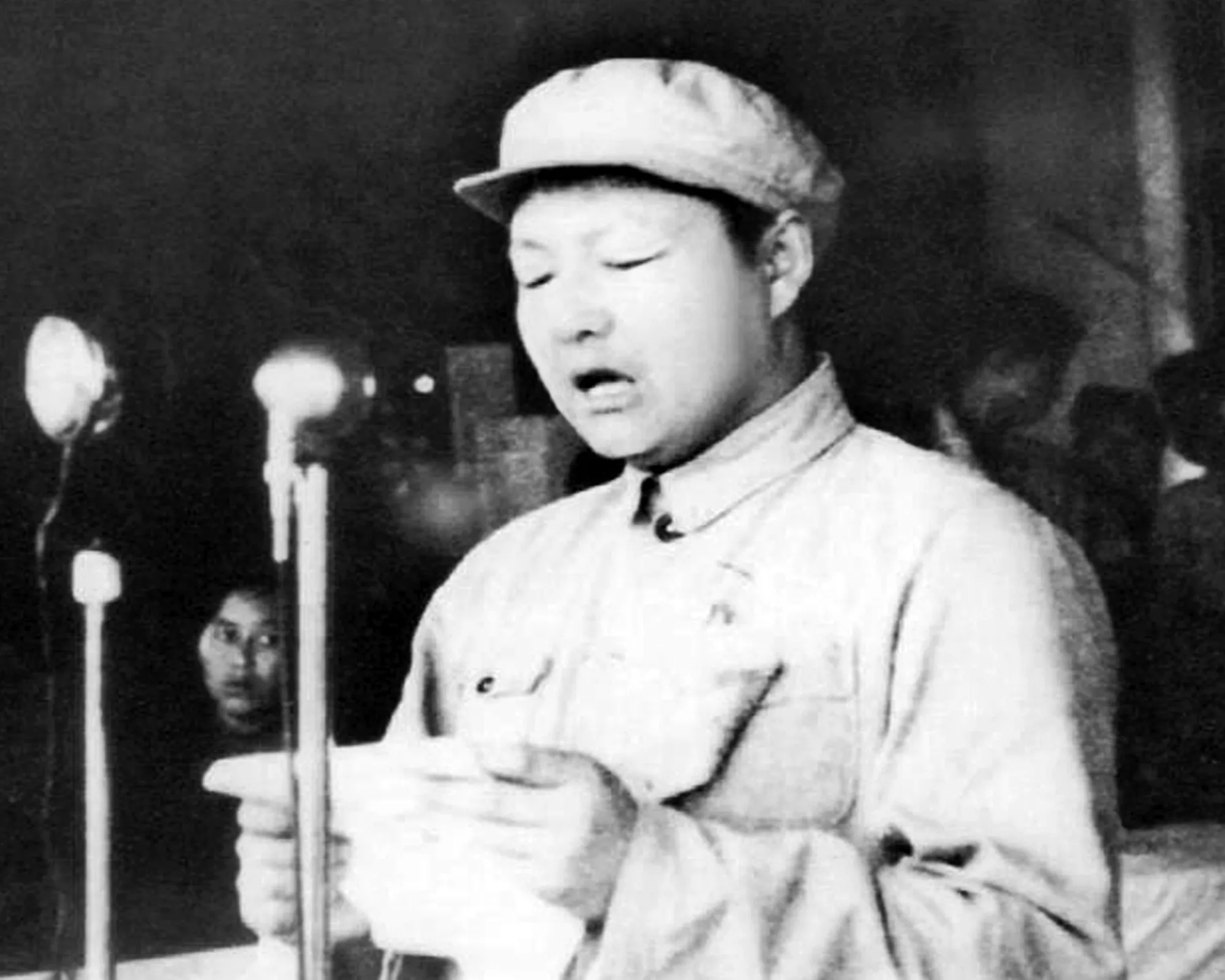 Xi Zhongxun delivering a speech at Xi'an in June&nbsp;1949.&nbsp;