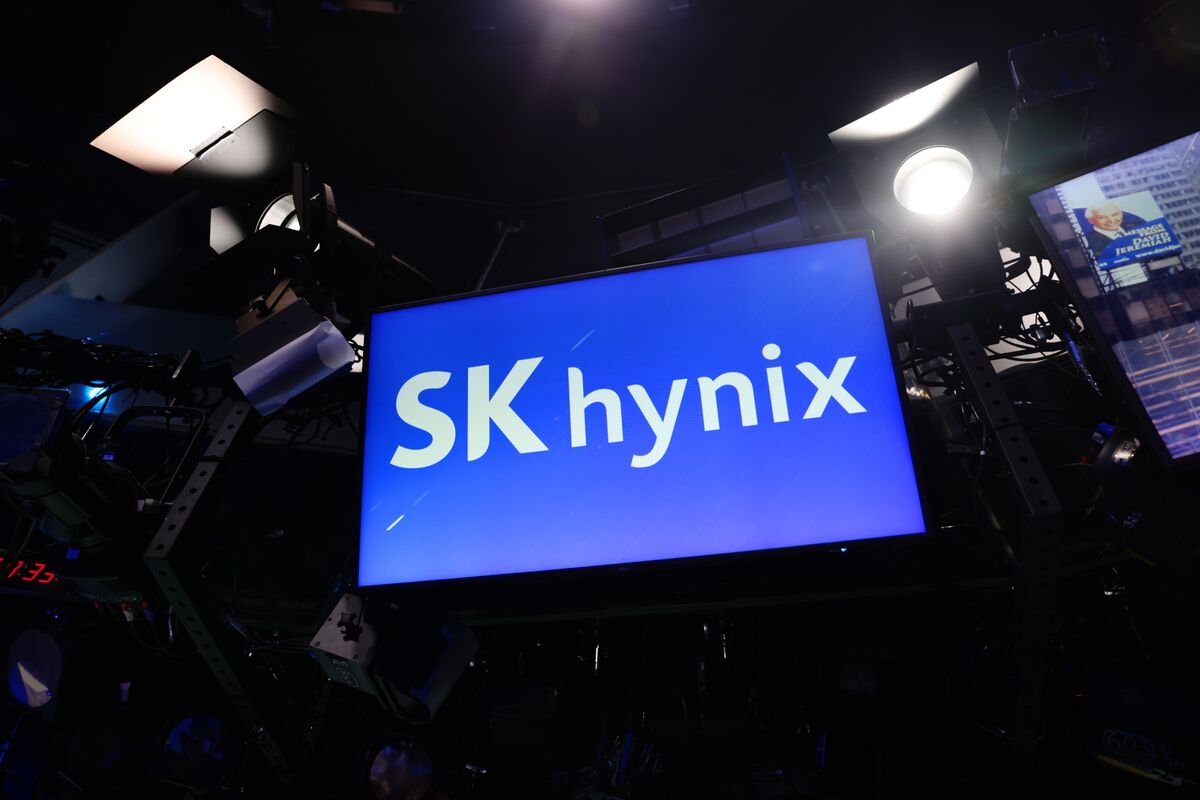 SK Hynix’s Rebound From $470 Billion Rout Hinges on AI Spending