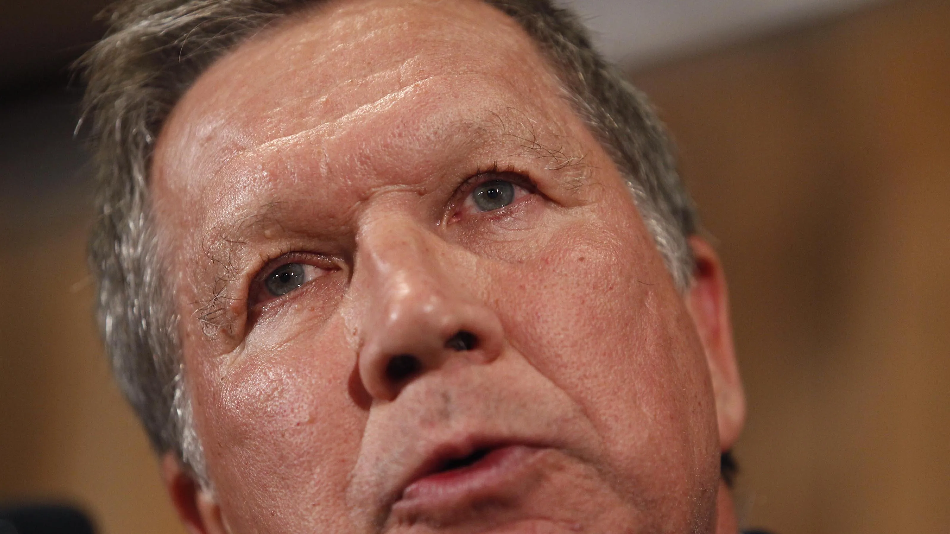 Republican presidential candidate Ohio Gov. John Kasich speaks to the media announcing he is suspending his campaign May 4, 2016 in Columbus, Ohio.
